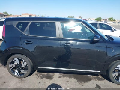 2023 KIA SOUL 12