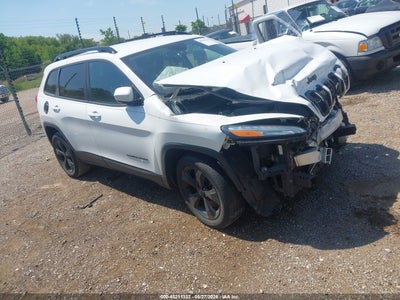 1C4PJLCB2JD621129 JEEP CHEROKEE Photo 1
