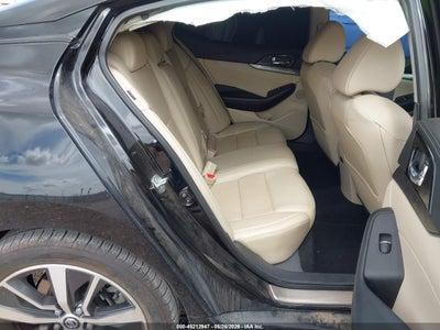NISSAN MAXIMA