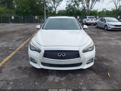 INFINITI Q50