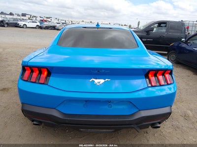 FORD MUSTANG
