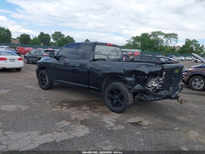 2017 RAM 1500 EXPRESS  4X4 6'4 BOX