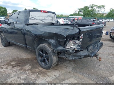 2017 RAM 1500 EXPRESS  4X4 6'4 BOX