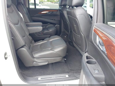 CADILLAC ESCALADE ESV