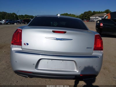 CHRYSLER 300