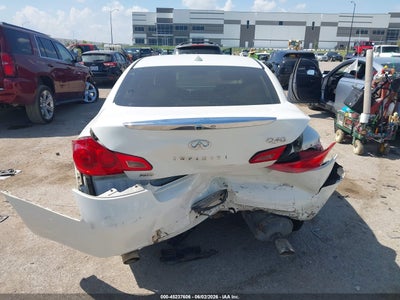 INFINITI Q40
