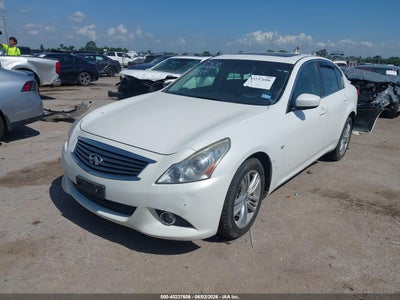 INFINITI Q40