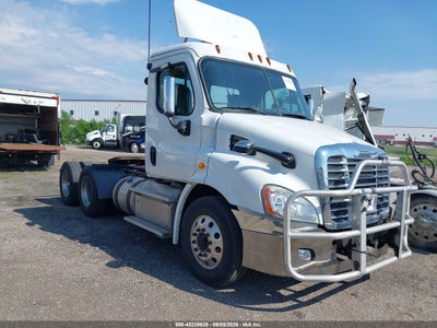 2013 Freightliner Cascadia 113