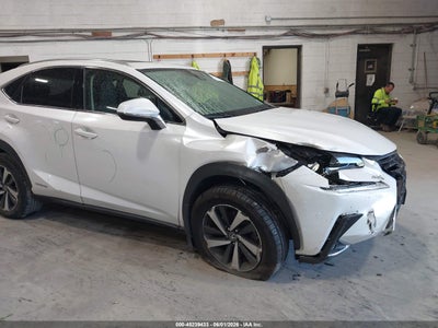 LEXUS NX 300H