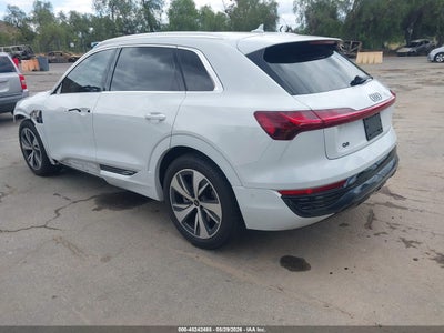 AUDI Q8 E-TRON