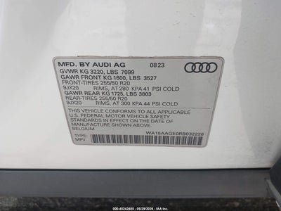 AUDI Q8 E-TRON