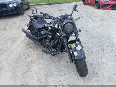 2014 Suzuki Vl800