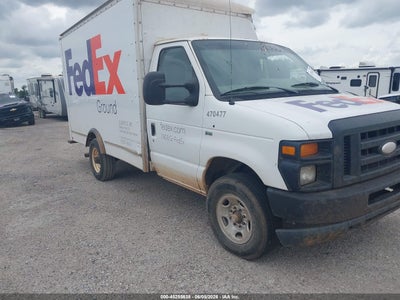 2014 Ford E-350 Cutaway