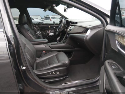 CADILLAC XT5