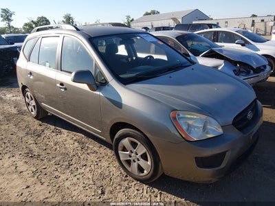2009 Kia Rondo