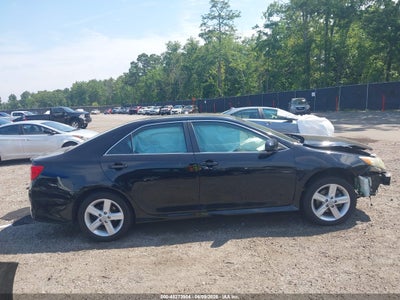 2014 TOYOTA CAMRY 14