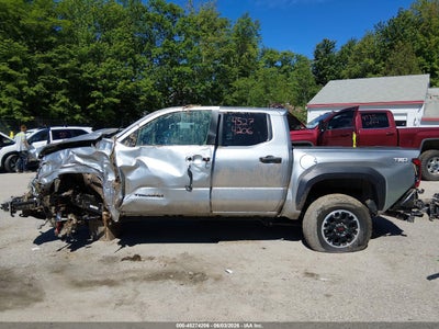 TOYOTA TACOMA