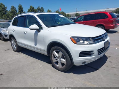 VOLKSWAGEN TOUAREG