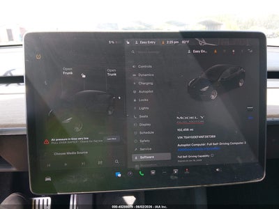 TESLA MODEL Y