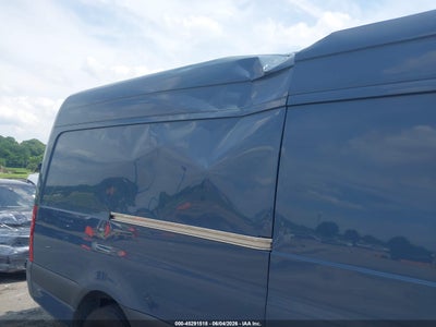 MERCEDES-BENZ SPRINTER 2500