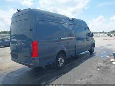 MERCEDES-BENZ SPRINTER 2500