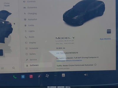 TESLA MODEL Y