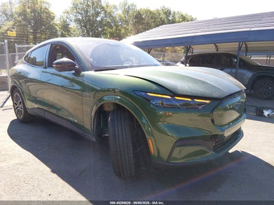 2025 Ford Mustang MACH-E