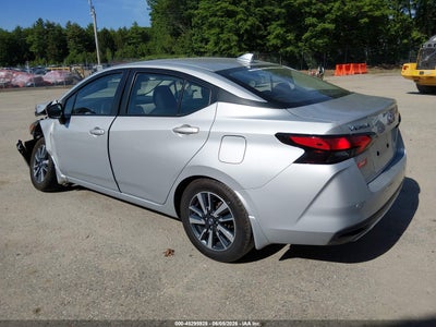 NISSAN VERSA