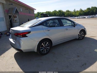 NISSAN VERSA