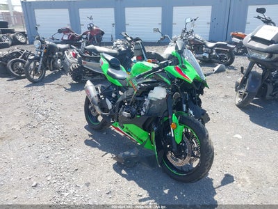 2024 Kawasaki Zx400