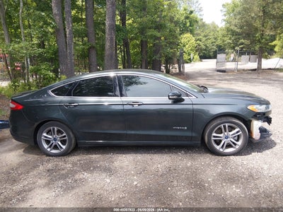 FORD FUSION HYBRID
