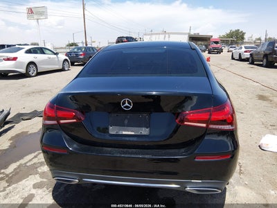 MERCEDES-BENZ A 220
