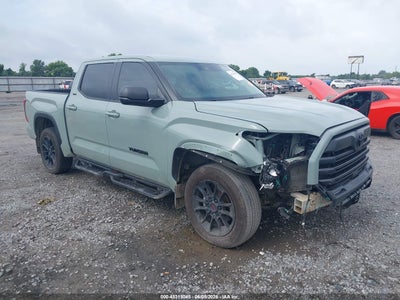 ●【訳アリ】　Tundra　他言語　１枚 Salvage Toyota Tundras for Sale by Auction | IAA