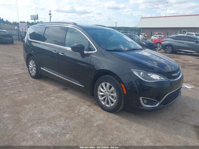 2C4RC1BG7HR702333 CHRYSLER PACIFICA Photo 1