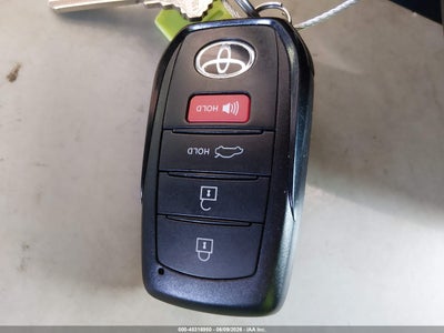 2025 TOYOTA CAMRY 11