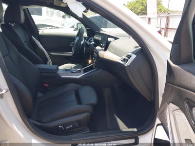 BMW 330I