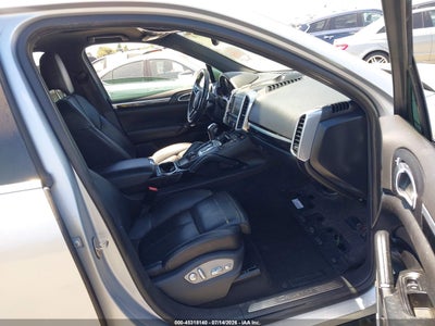 2016 PORSCHE CAYENNE 5