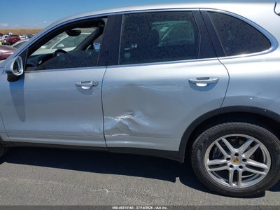 2016 PORSCHE CAYENNE 6