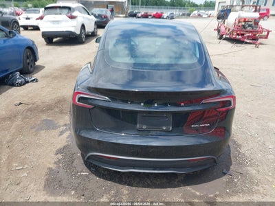 2025 TESLA MODEL 3 16