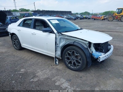 CHRYSLER 300