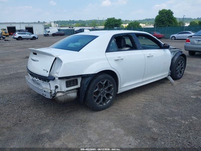 CHRYSLER 300