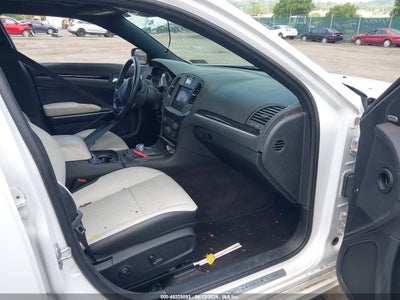 CHRYSLER 300