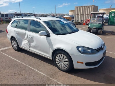 2013 VOLKSWAGEN JETTA SPORTWAGEN 2.5L S