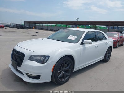 CHRYSLER 300