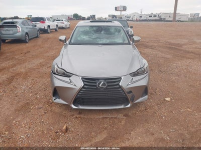 LEXUS IS 200T