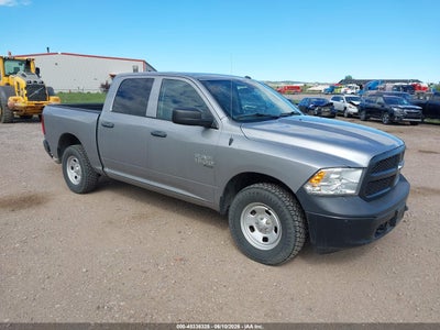 3C6RR7KG3KG564201 RAM 1500 CLASSIC Photo 1