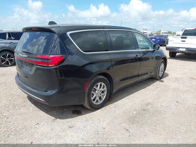 CHRYSLER PACIFICA