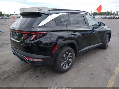 HYUNDAI TUCSON HYBRID