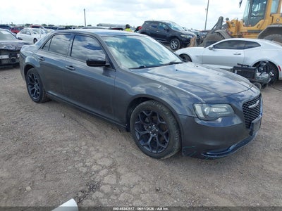 2019 Chrysler 300