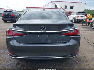 LEXUS ES 300H